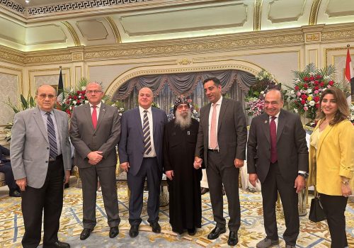 قدم سعادة القائم بأعمال السفارة اللبنانية السيد/ أحمد عرفة وسعادة قنصل لبنان ميا العضم وأعضاء المجلس التنفيذي بمجلس الاعمال اللبناني في الكويت التهنئة بمناسبة عيد الفصح المجيد لراعي الكنيسة القبطية المصرية في دولة الكويت القمص بيجول الأنبا بيشوي.